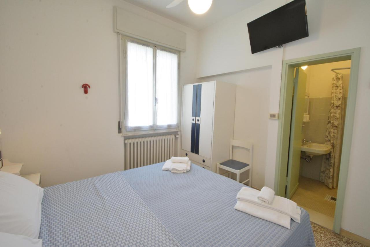 Hotel Maddalena Marina di Ravenna Exteriör bild