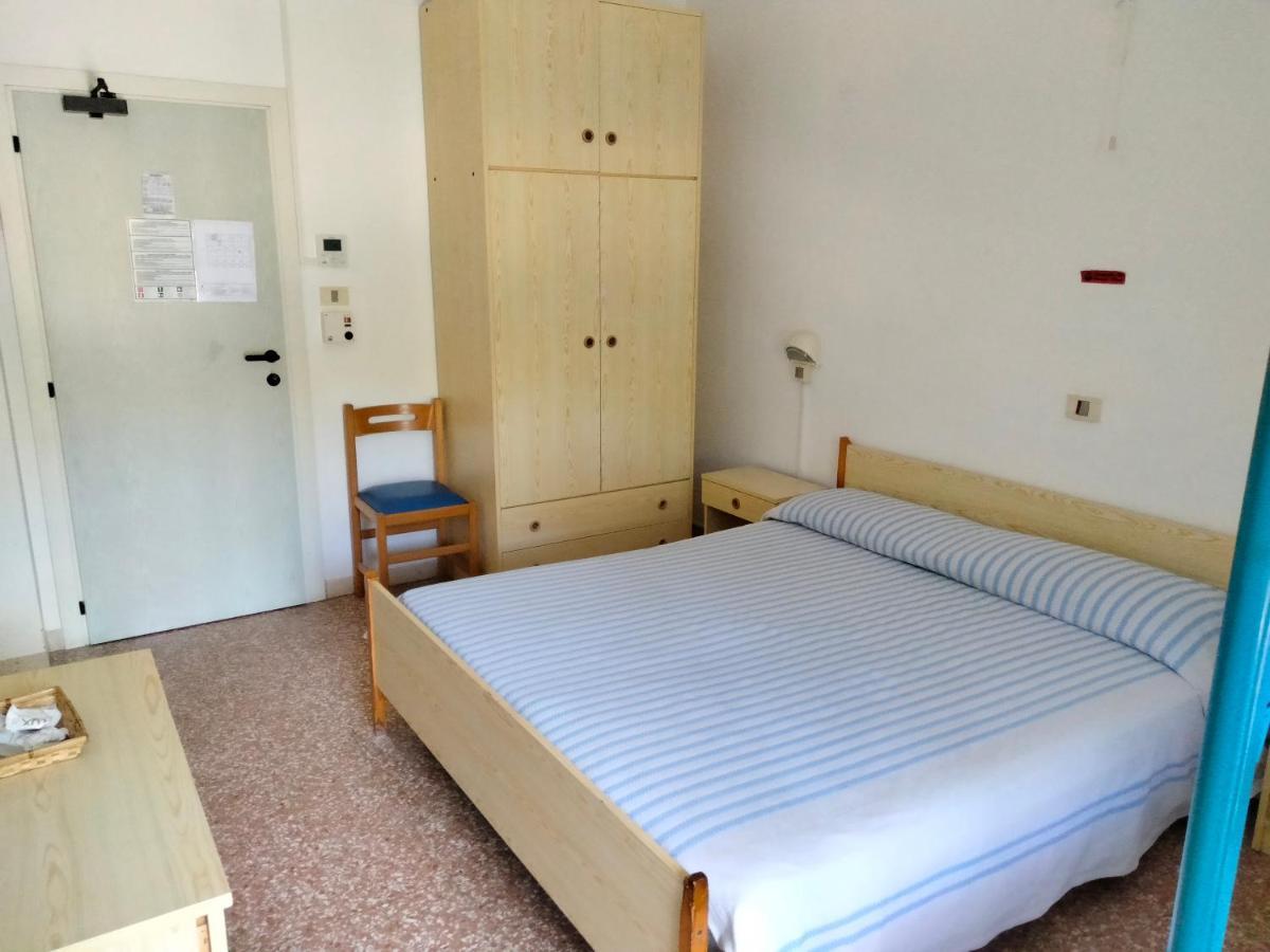 Hotel Maddalena Marina di Ravenna Rum bild