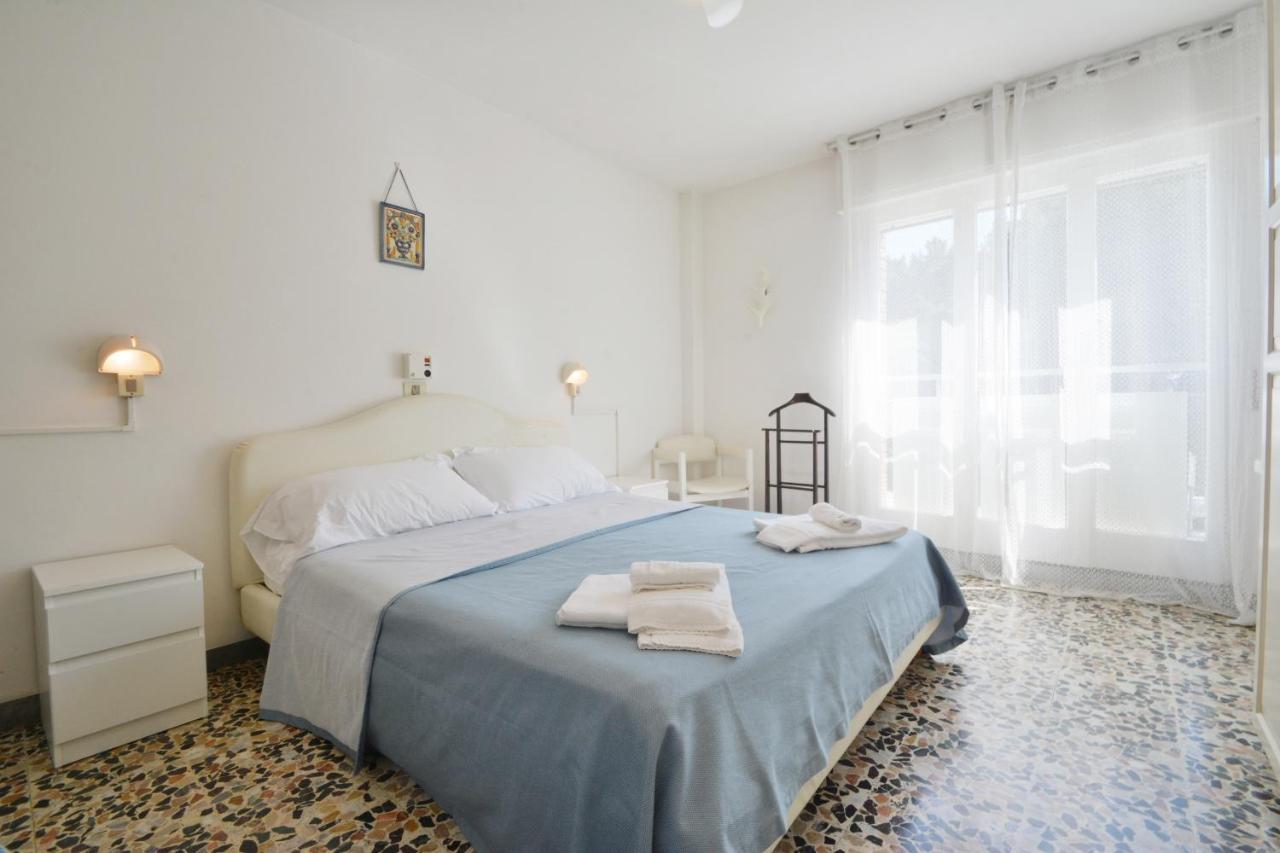 Hotel Maddalena Marina di Ravenna Exteriör bild