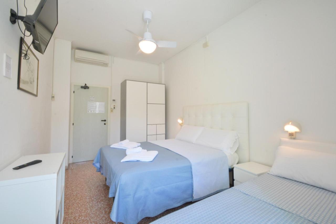 Hotel Maddalena Marina di Ravenna Exteriör bild